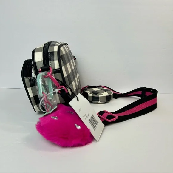 New Betsey Johnson Checkered Crossbody Bag with Pink Heart and Strawberry Charm - Picture 2 of 8